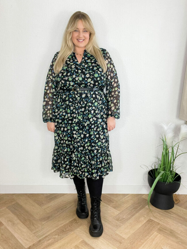 Blumenkleid, Gürtel